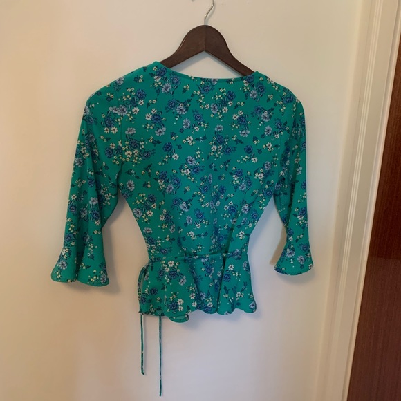 H&M Wrap Waist Floral Top - Picture 4 of 4
